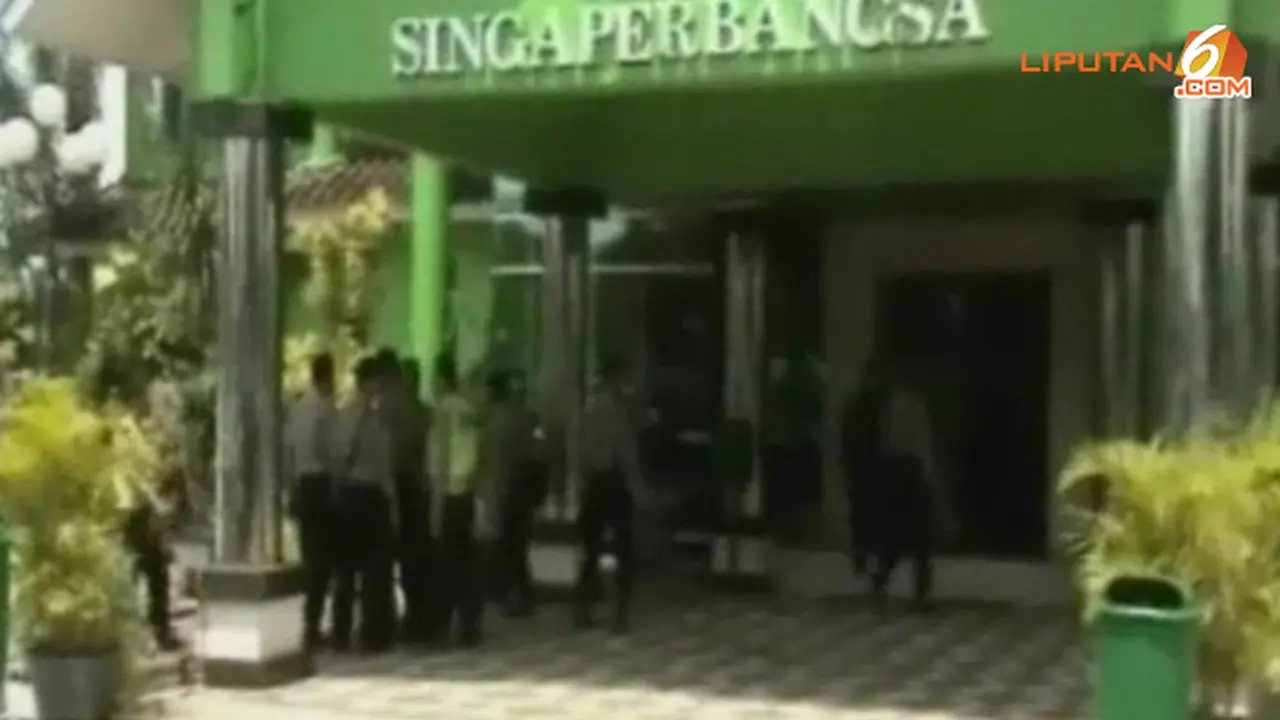 tni-vs-polisi-131119-d.jpg