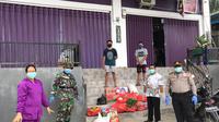 Pemkot Jayapura jamin kebutuhan hidup orang tanpa gejala (OTG) corona yang melakukan karantina mandiri. (Liputan6.com/Pemkot Jayapura/Katharina Janur)