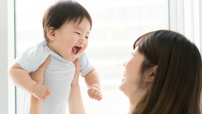 anak bayi digendong ibu