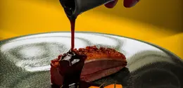Ilustrasi saus barbeque/credit: unsplash.com/bern