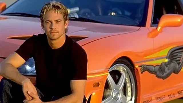 paul-walker-mobil1-131202b.jpg