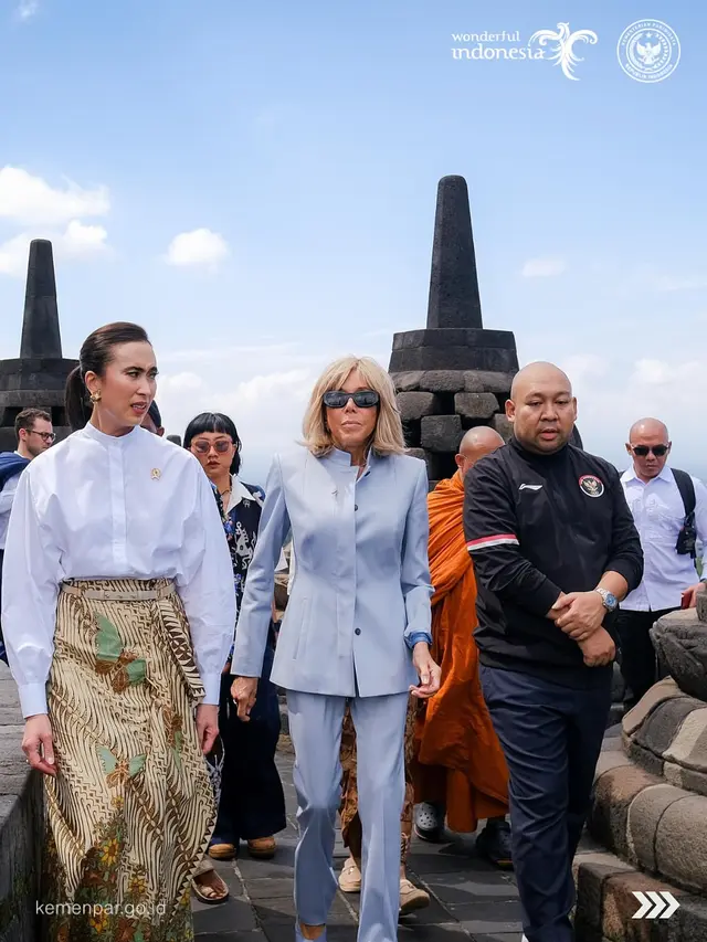 Gaya Menpar Widi Wardhana Temani Brigitte Macron Kunjungan di Jakarta dan Magelang, dari Tampil Formal hingga Pakai Sandal Anyaman