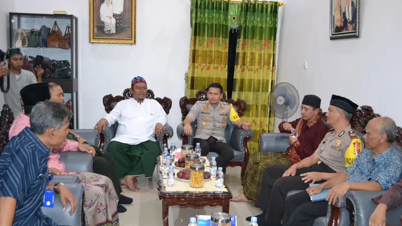 Tentang Pondok Tempat Warga Ponorogo Mengaji Tanda Kiamat