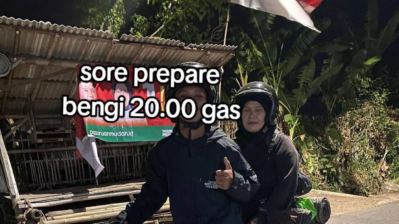 Aksinya Bikin Haru, Kisah Pria Bersama Ibunda Pergi JalanJalan Ke Pantai Ini Curi Perhatian