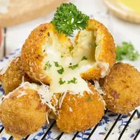 Jajanan unik khas Belanda apa saja yang musti kamu coba? Simak informasi selengkapnya berikut ini (Foto: Dutch Kitchen)