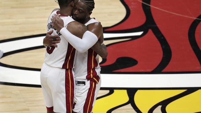 Dwyane Wade Cetak Triple Double pada Laga Terakhir di NBA