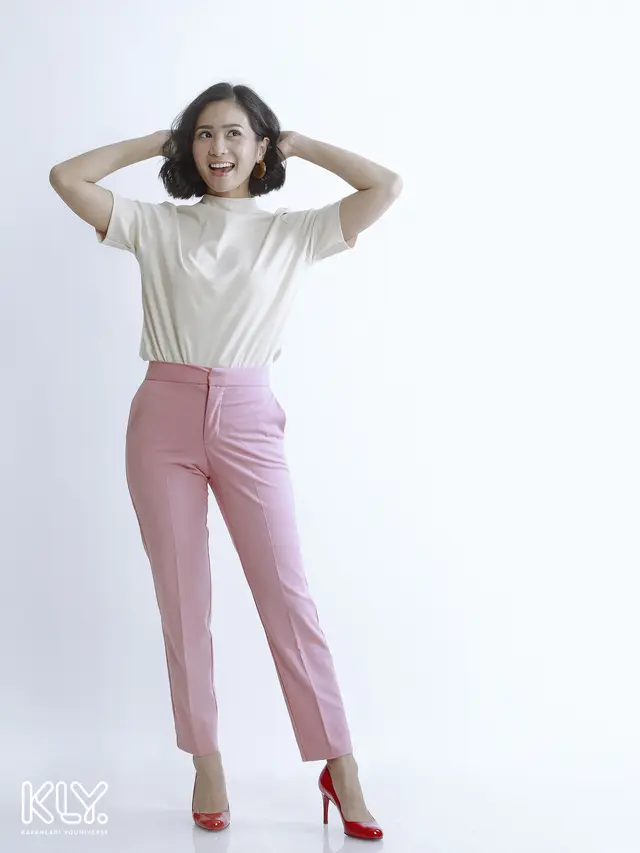 [Fimela] Bunga Zainal B3