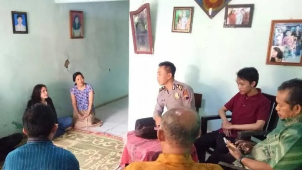 Kisah Cinta Gadis Italia dan Pemuda Batang