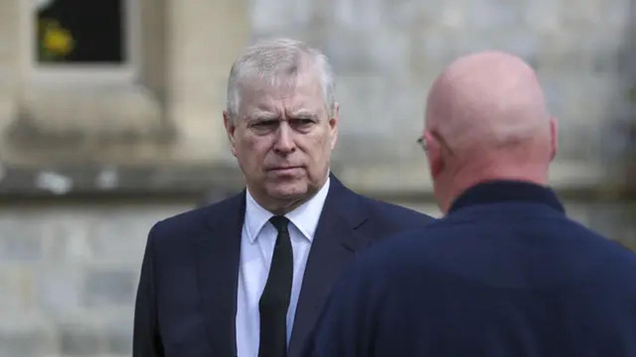 Pangeran Andrew Resmi Lepas Gelar Duke of York Usai Dihantam Beragam Skandal