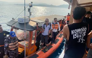 Kapal Wisata Tenggelam di Labuan Bajo