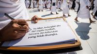 35 Contoh Titip Doa Tulisan Doa di Depan Ka'bah yang Bisa Jadi Referensi