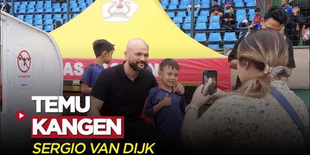 VIDEO: Temu Kangen, Sergio van Dijk Sambangi Latihan Persib Bandung
