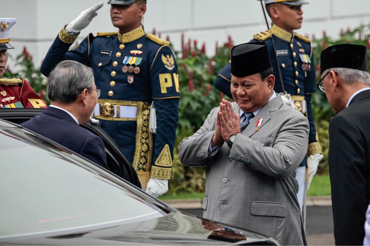 FOTO: Presiden Prabowo Sambut PM  China Li Qiang di Istana Merdeka