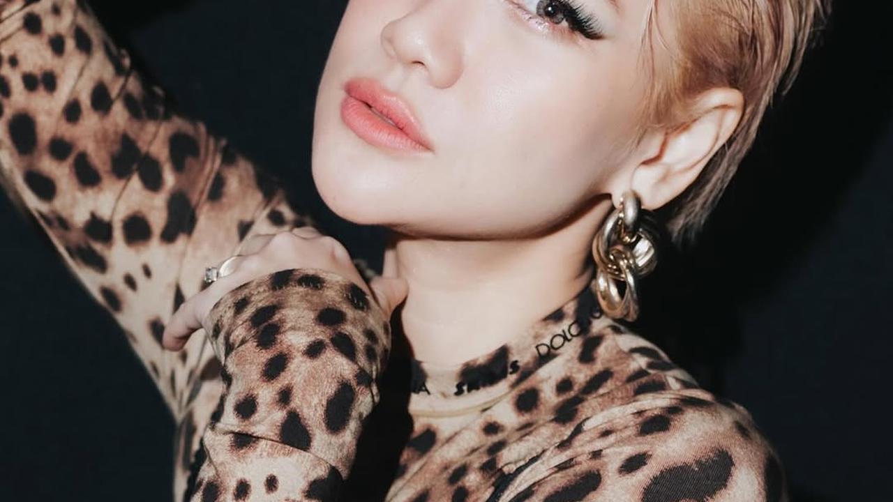 Jadi Juri Indonesian Idol, Bunga Citra Lestari Cosplay Jadi Macan dengan Outfit Leopard Print