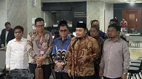 Komisi Pemilihan Umum Republik Indonesia (KPU RI) menyerahkan secara resmi, kesimpulan sidang sengketa Pilpres 2024. (Foto: Liputan6.com/Radityo Priyasmoro).