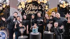 Kebersamaan Atta halilintar bersama keluarga dari pihak istrinya, Aurel Hermansyah. (Foto: Instagram/ aurelie.hermansyah)