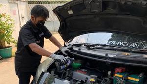 PT Exxon Mobil Lubricants Indonesia (PT EMLI) berkolaborasi dengan Brum Indonesia dalam menghadirkan layanan servis mobil di rumah. (ist)