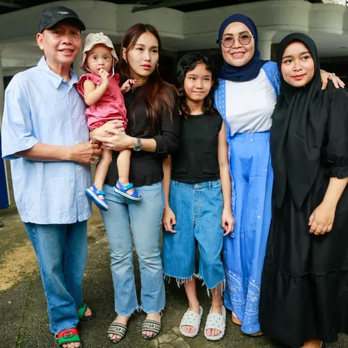 Ayolning tukli pubisi fotosurati