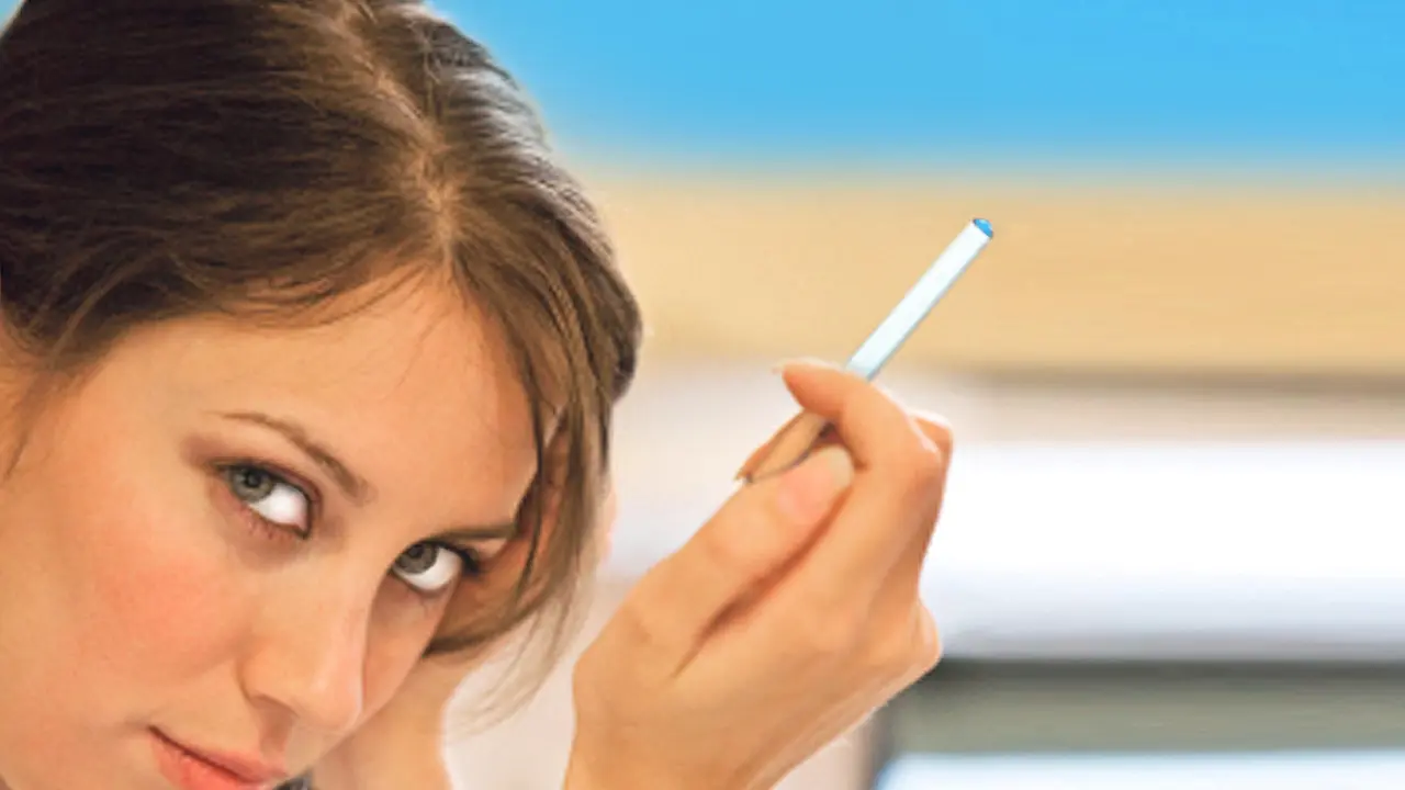 Tips Cerahkan Bibir Bagi Para Perokok Wanita