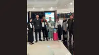 Imigrasi Tangerang melakukan deportasi 3 warga negara atau WN Thailand yang merupakan mantan terpidana kasus narkoba usai menjalani hukuman selama 11 tahun. (Liputan6.com/Pramita Tristiawati)