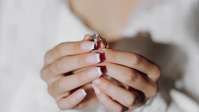 couple september cincin cerai