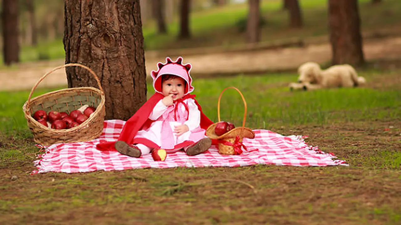 `Little Red Riding Hood` Hasil Kolaborasi Fotografer dan Desainer