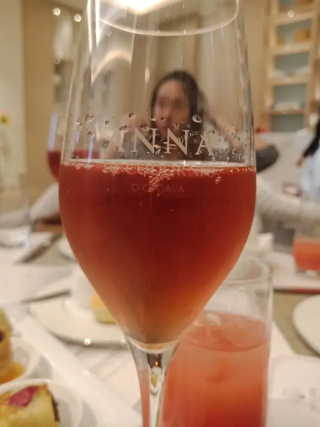 Sparkling Wine Cava de Codorniu