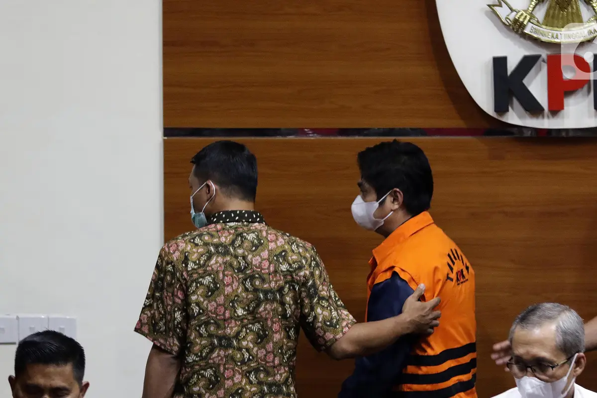 KPK Tahan Mardani H Maming