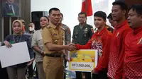 Bupati juga menyampaikan kedepan diharapkan dapat ditingkatkan lagi penguatan mental untuk para atlet