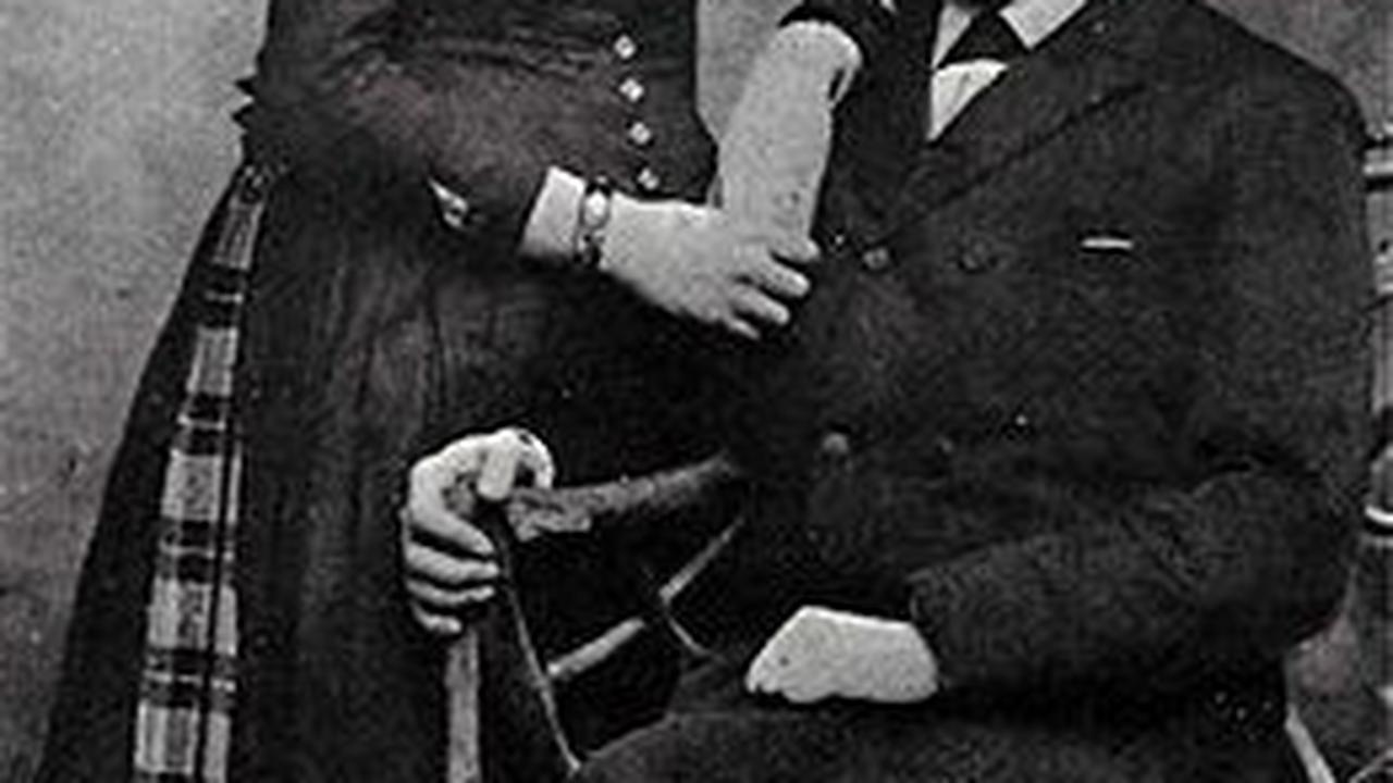 7. Temuan Raden Saleh yang Dijadikan Acuan oleh Ilmuwan Terkenal Eugene Dubois<br>