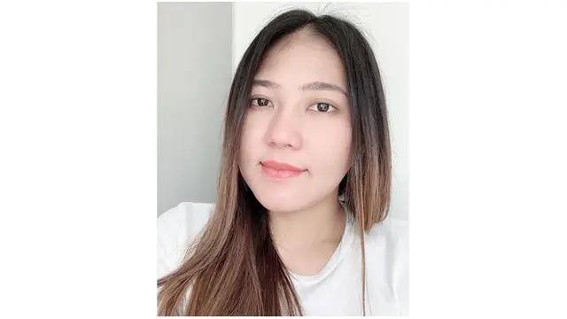 Via Vallen terlihat cantik natural saat tidak menggunakan makeup di wajahnya.