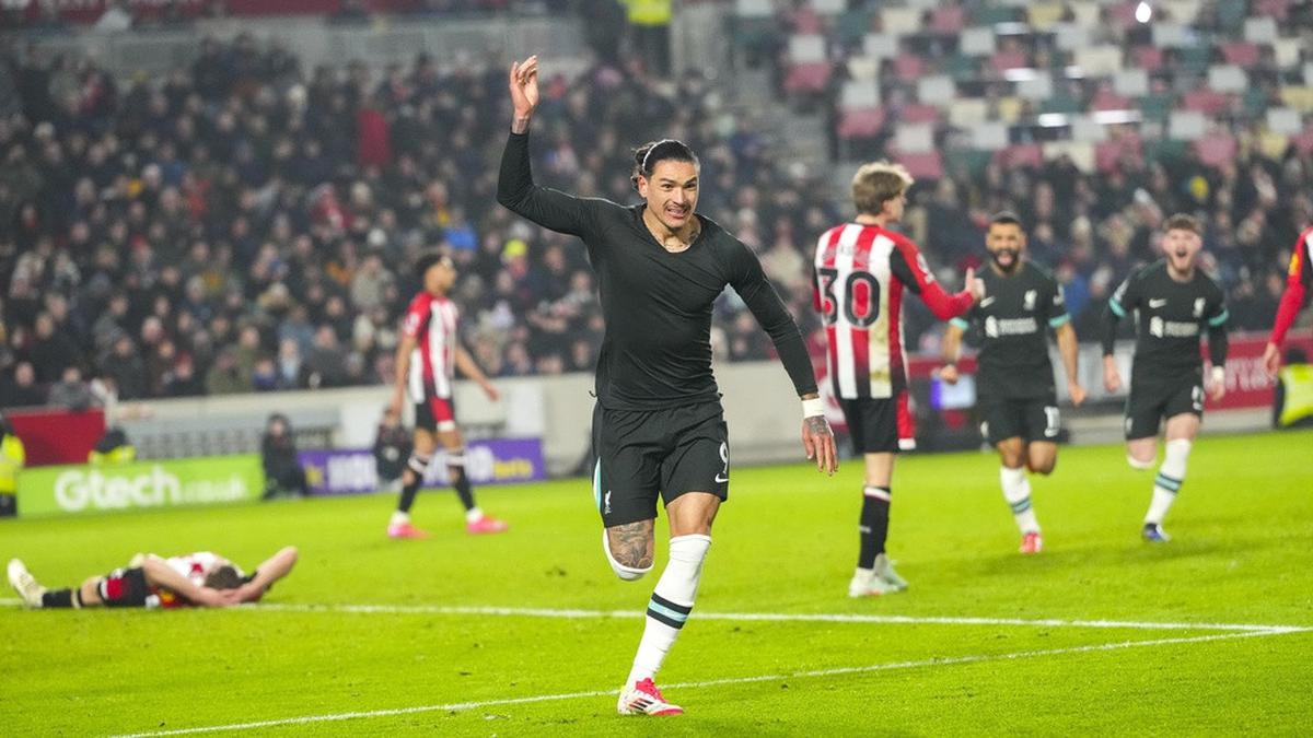 Hasil Liga Inggris: Darwin Nunez Ukir Brace pada Injury Time, Liverpool Curi 3 Poin di Markas Brentford