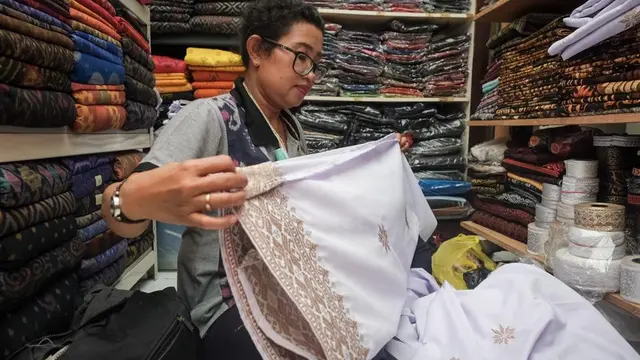 Endek Jadi Suvenir Bagi Delegasi GPDRR 2022