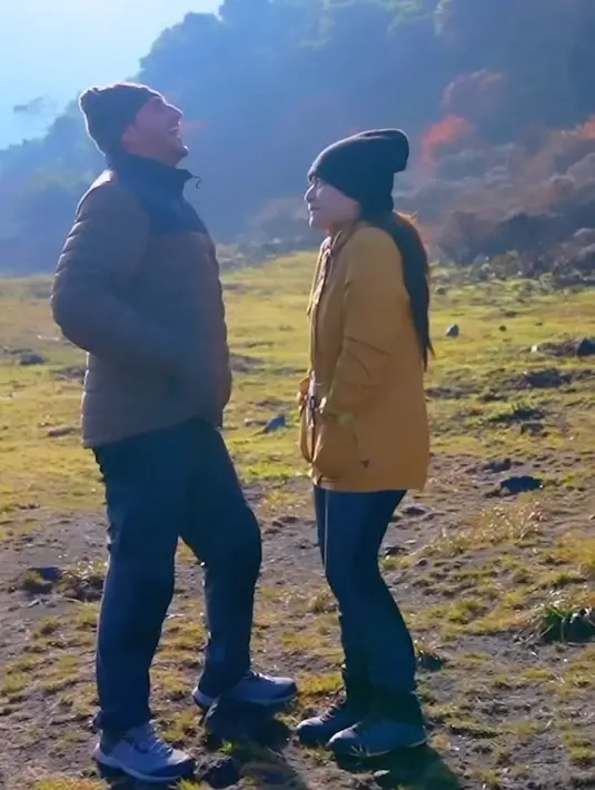 <p>[Instagram/natahalieholscher]</p>