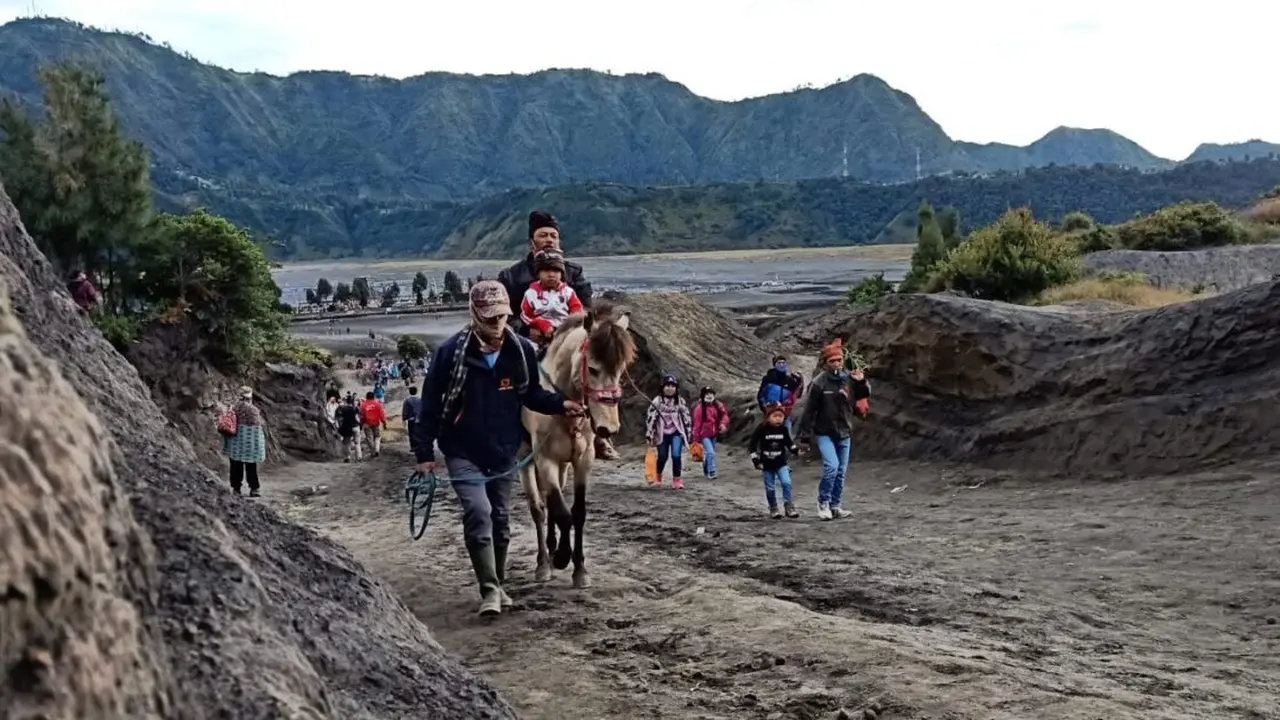 Ada ritual Megeng di Tengger Wisata Gunung Bromo Dibatasi (Istimewa)
