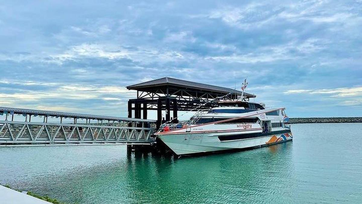 Hidrogen Hijau Kapal Feri Langkah Menuju Dekarbonisasi Sektor Maritim Indonesia