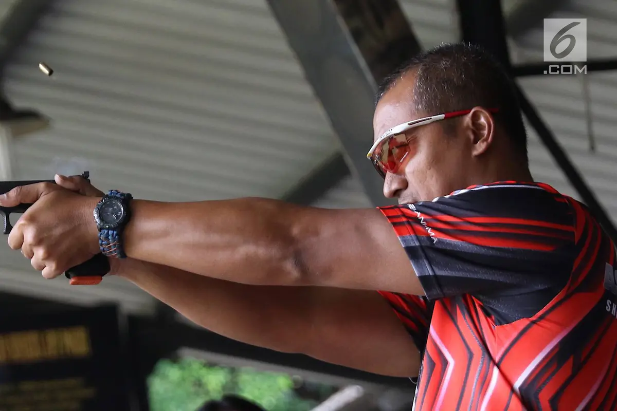 Uji Tembak Pistol Peluru Nyasar DPR