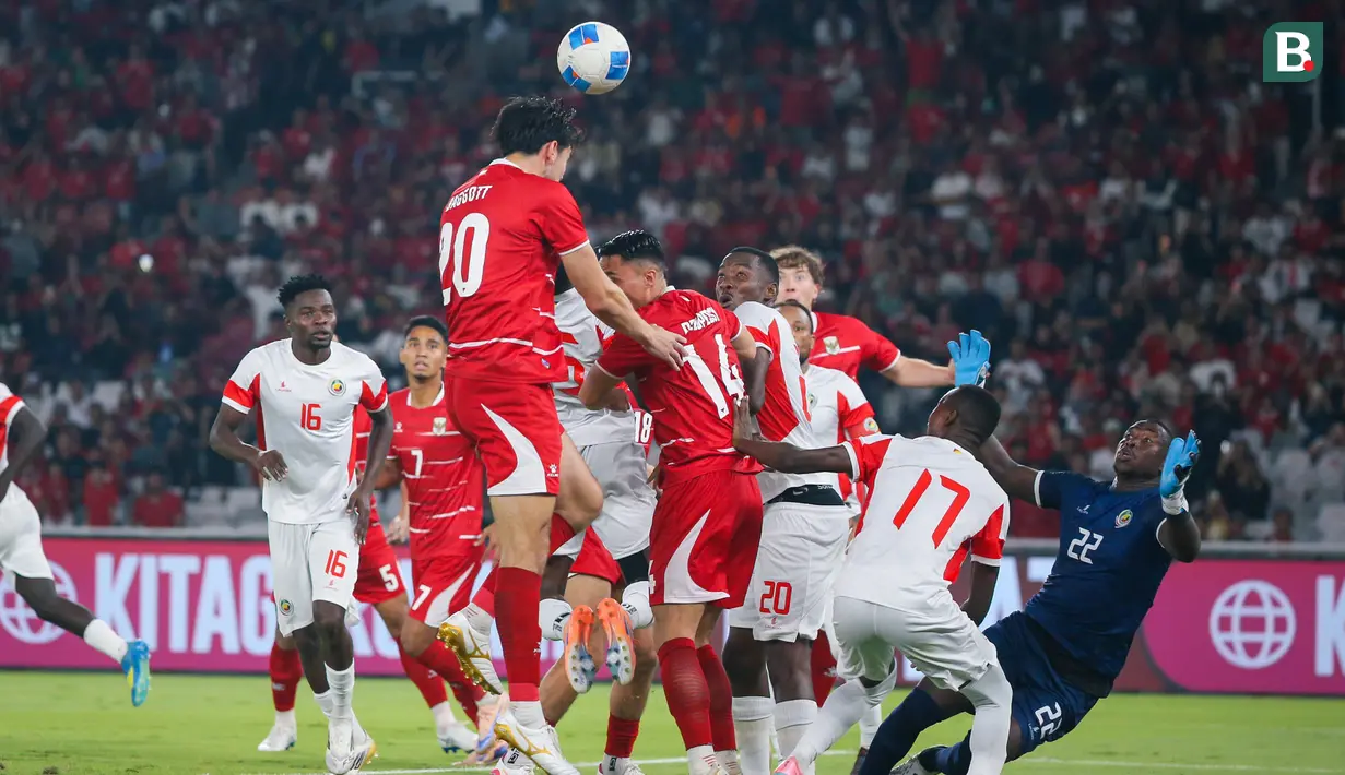 Pemain Timnas Indonesia, Elkan Baggot, saat melawan Mozambik pada FIFA Matchday di Stadion Utama Gelora Bung Karno (SUGBK), Jakarta, pada Selasa (9/6/2026). (Bola.com/Abdul Aziz)