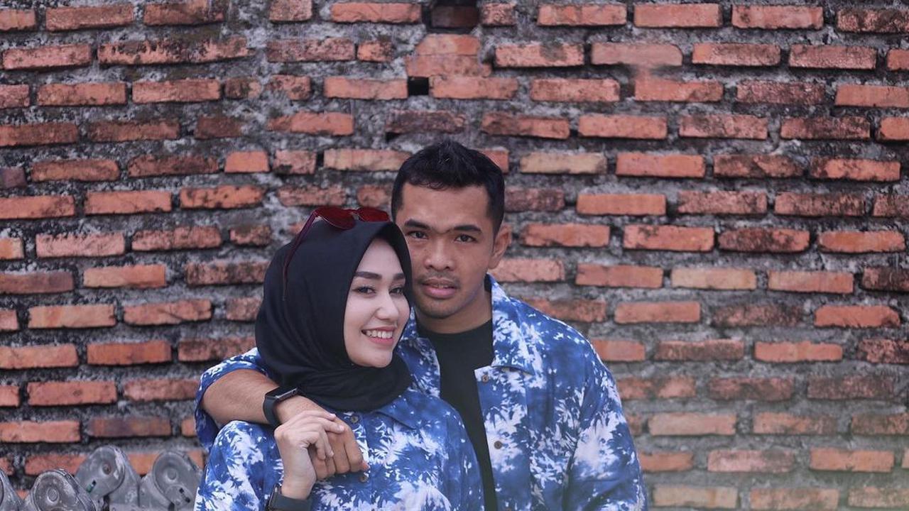 Septia Siregar, Istri Putra Siregar