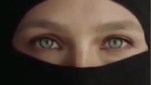 Bar Refaeli Pakai Niqab