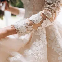 Ilustrasi Dress Brokat Syar'i (Credit: freepic.diller/freepik)