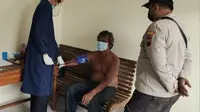 Seorang pria di Gombong, Kebumen, membacok tetangga korban karena mengaku mendapat bisikan Tuhan untuk menghabisi nyawa korban. (Foto: Liputan6.com/Humas Polres Kebumen)