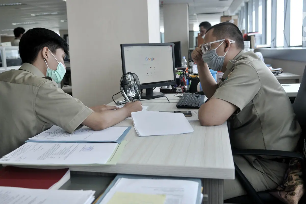 Hari Pertama Kerja di Kantor saat PSBB Transisi