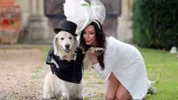Gonta-ganti Pasangan Ratusan Kali, Mantan Model Ini Pilih Nikahi Anjing