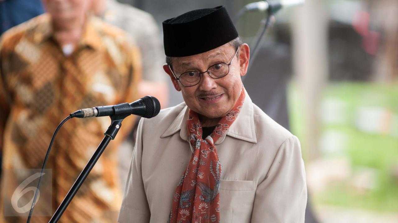 Habibie dan Djarot Hadiri Tabur Bunga Korban Tragedi 98-Jakarta- Gempur M Surya-20170508