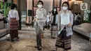 21 Perempuan dari berbagai profesi berkerjasama dengan Belantara Budaya Indonesia menggunakan 21 Wastra mengadakan fashion show dalam acara memperingati Hari Kartini, di Jakarta, Rabu (21/04/2021). (Liputan6.com/Johan Tallo)