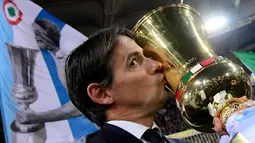 Menukangi Lazio selama 6 musim mulai April 2016 hingga Mei 2021, Simone Inzaghi sukses meraih satu trofi Coppa Italia pada musim 2018/2019. (AFP/Vincenzo Pinto)