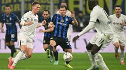 Laga Inter Milan melawan Napoli berlangsung intens dan sengit. (Gabriel BOUYS/AFP)