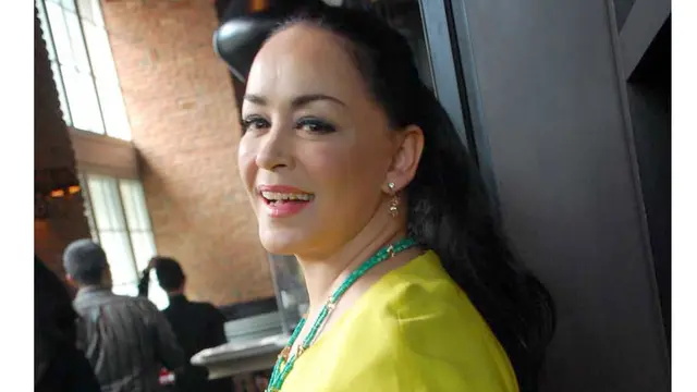 6 Artis Ini Terlibat Asmara dengan Keluarga Kerajaan