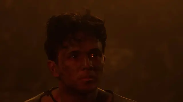 Rizky Fachrel sebagai Saleh dalam film Siksa Neraka. (Foto: Dok. YouTube Dee Company)